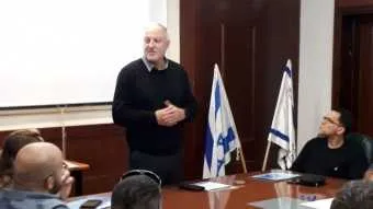 מנכ"ל לשכת המסחר רו"ח שמוליק וטנשטיין ביום העיון. צילום: אורלי מסניק