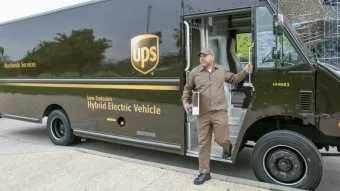 חברת UPS: ביקוש שיא בהחזרת מתנות חג המולד