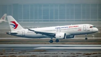 מטוס C919 של חברת COMAC הסינית. תחרות לבואינג ואיירבוס