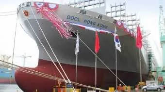 אניית OOCL HONG KONG במספנות סמסונג 