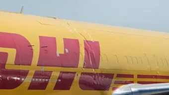 מטוס DHL עם שברים בגוף המטוס לאחר הנחיתה בביירות